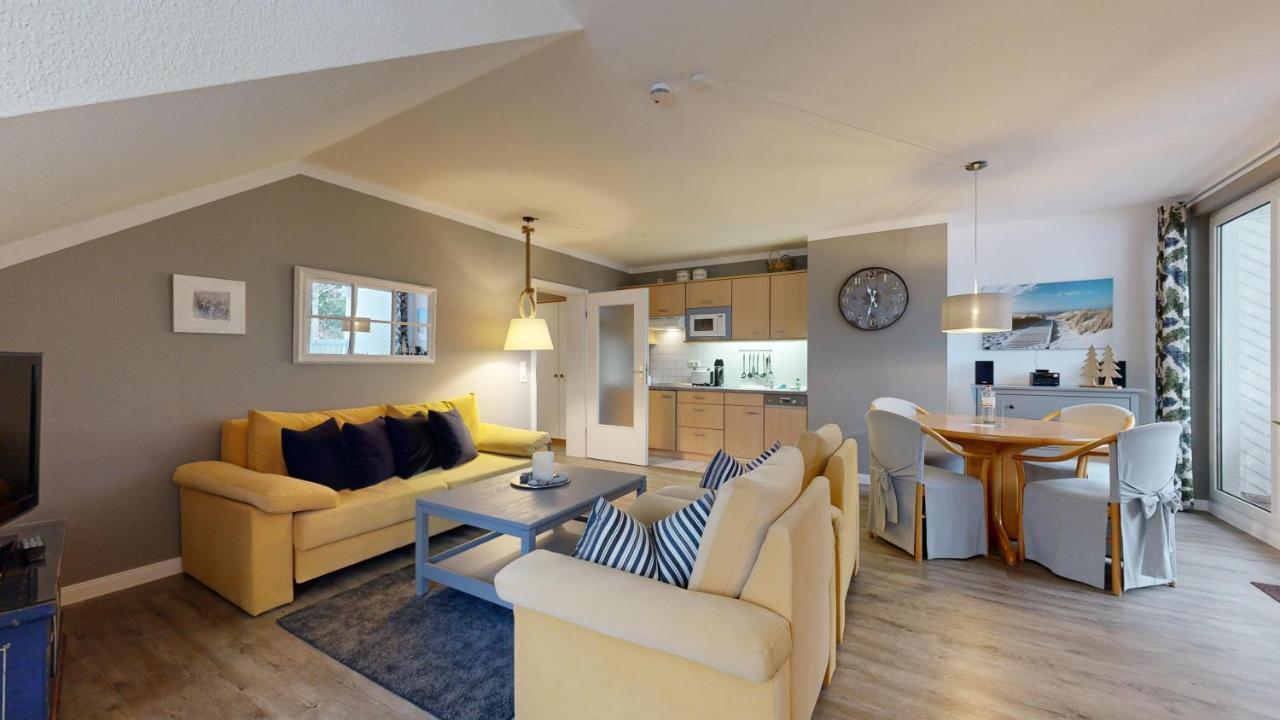 Two-Bedroom Apartment Balcony,1520717278:JPEG